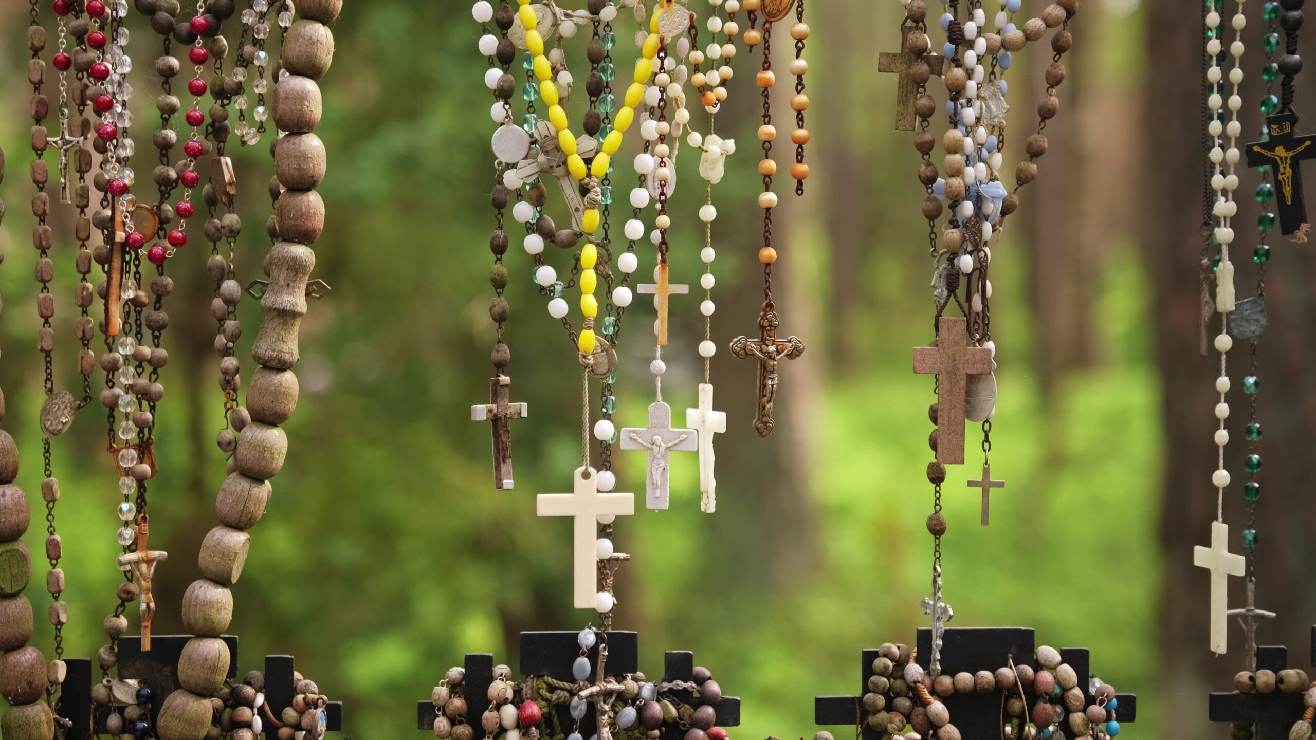 Where to Buy Religious Objects in Fátima: A Guide for Pilgrims