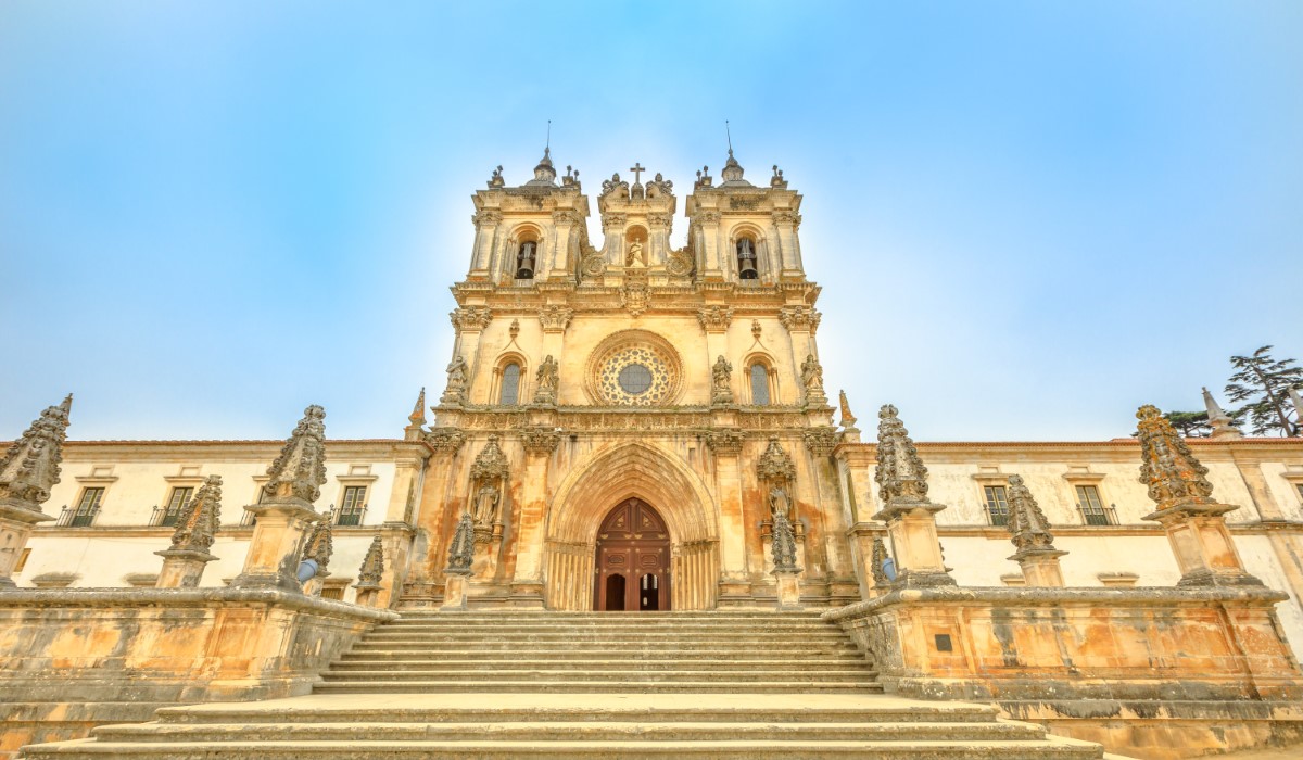 Alcobaça Monastery: A Testament to Faith, Love, and Gothic Splendor