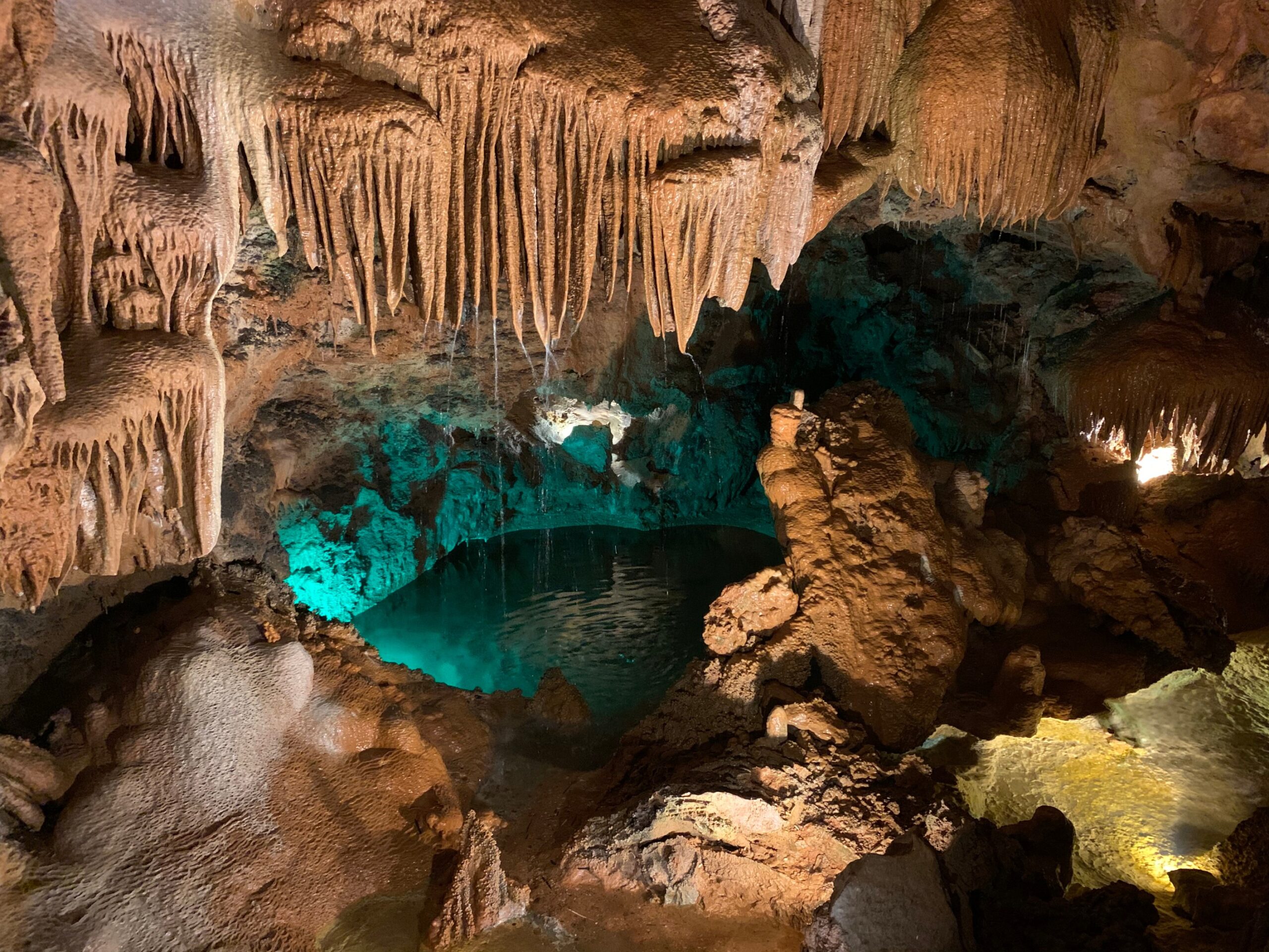 tours_mira_aire_portugal_caves